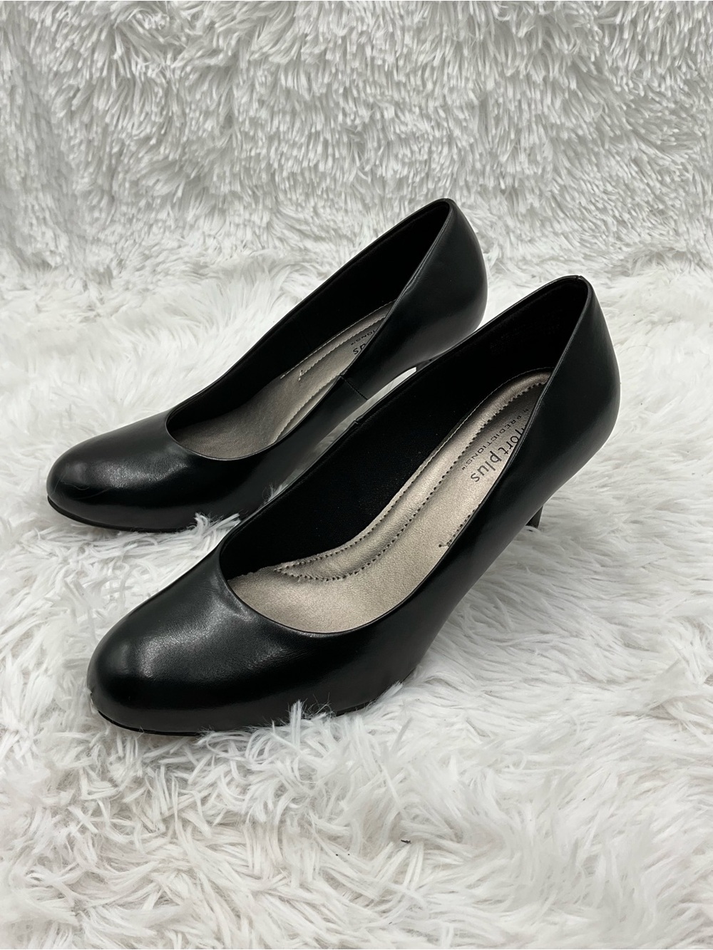 comfort plus by Predictions Pumps Size 6.5W Black Low Classic Round Toe Pumps
